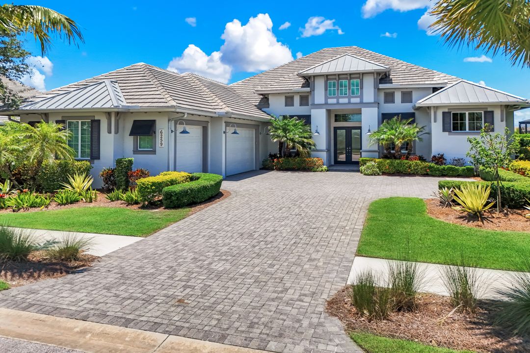 6259 Lightbourn Wy, Naples, FL 34113