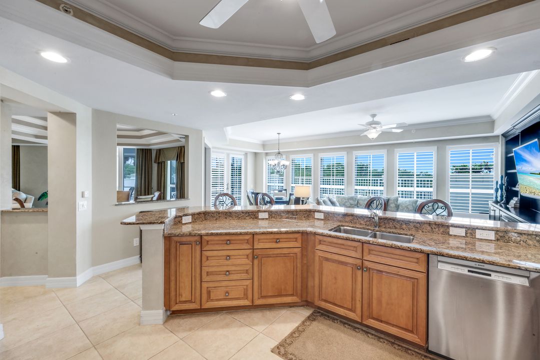 295 Grande Way #T03, Naples, FL 34110