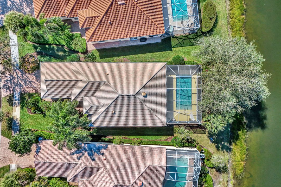 2914 Gilford Way, Naples, FL 34119