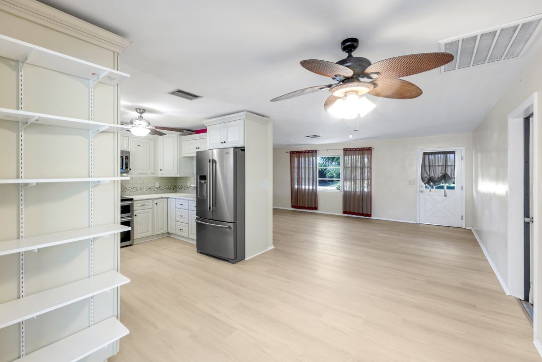 8760 Dartmouth St, Fort Myers, FL 33907