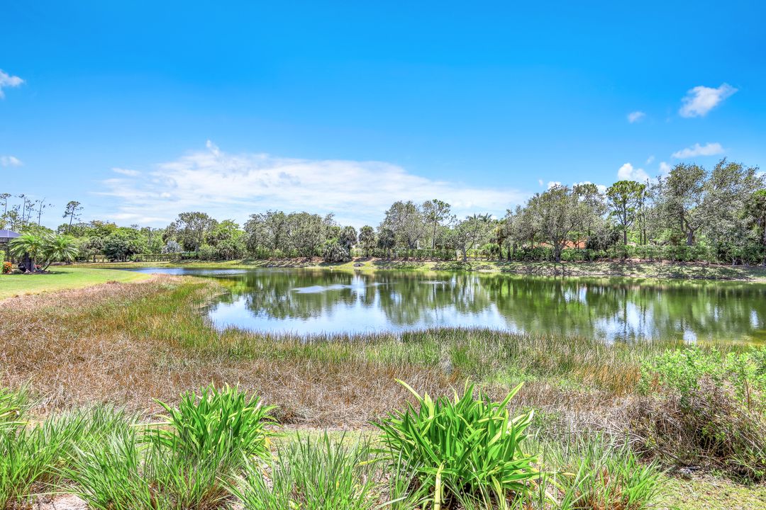 1940 Timberline Dr, Naples, FL 34109