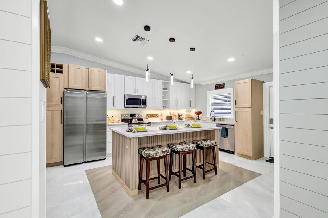 3510 Dora St, Fort Myers, FL 33916