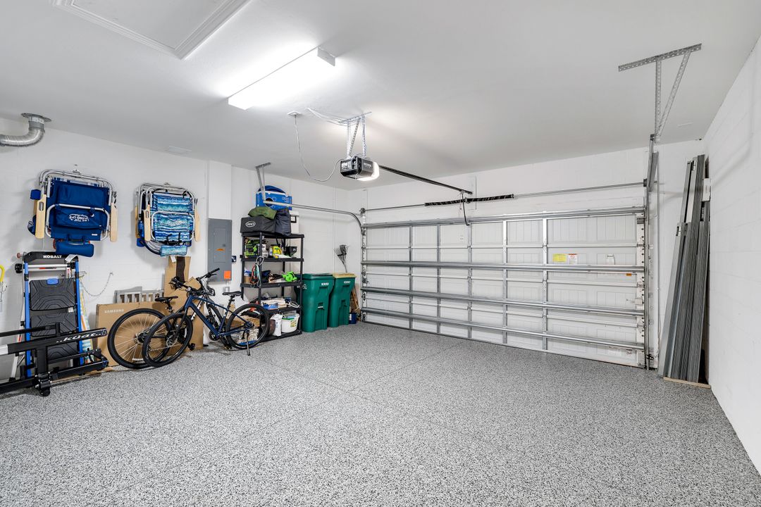 1944 Yellowfin Cir, Naples, FL 34114