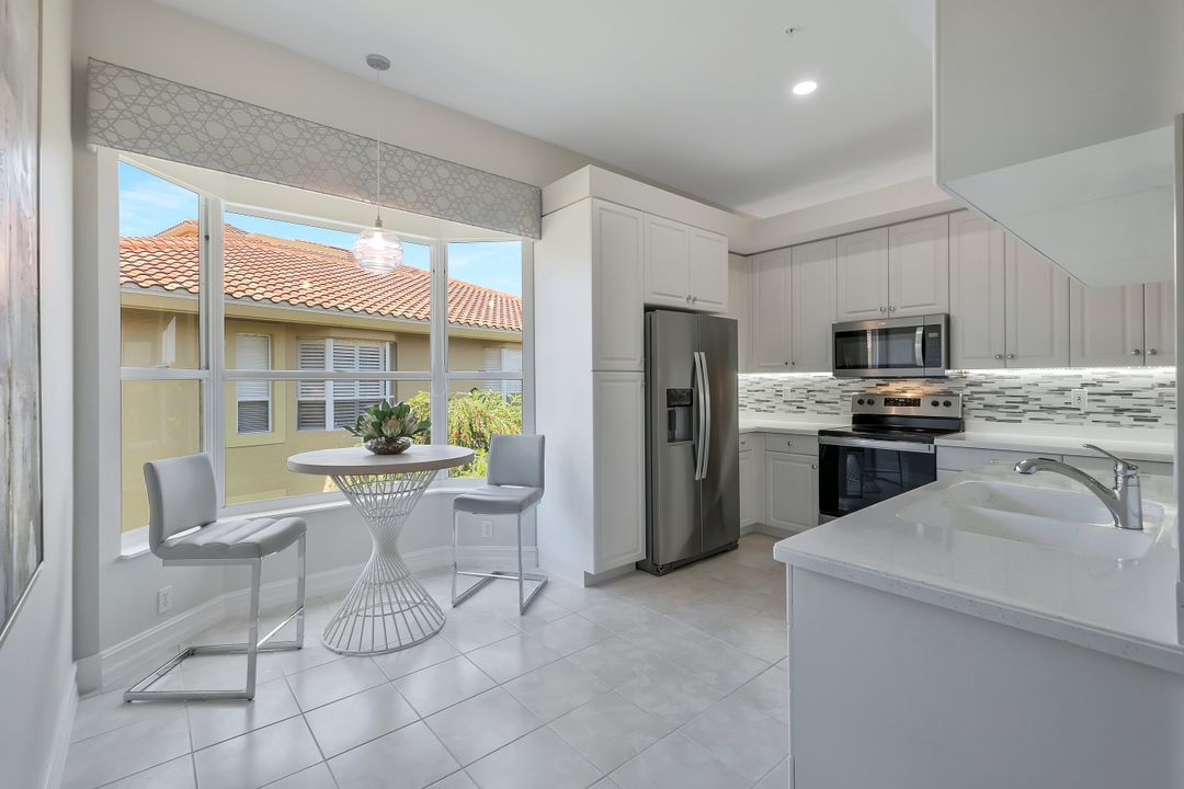 1855 Les Chateaux Blvd #201, Naples, FL 34109