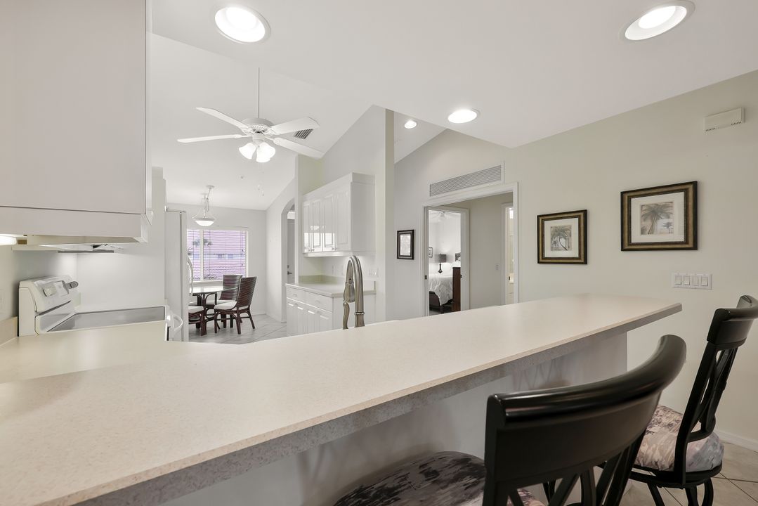 2395 Bayou Ln #4, Naples, FL 34112
