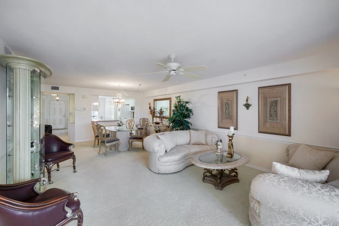 15495 Cedarwood Ln #204, Naples, FL 34110