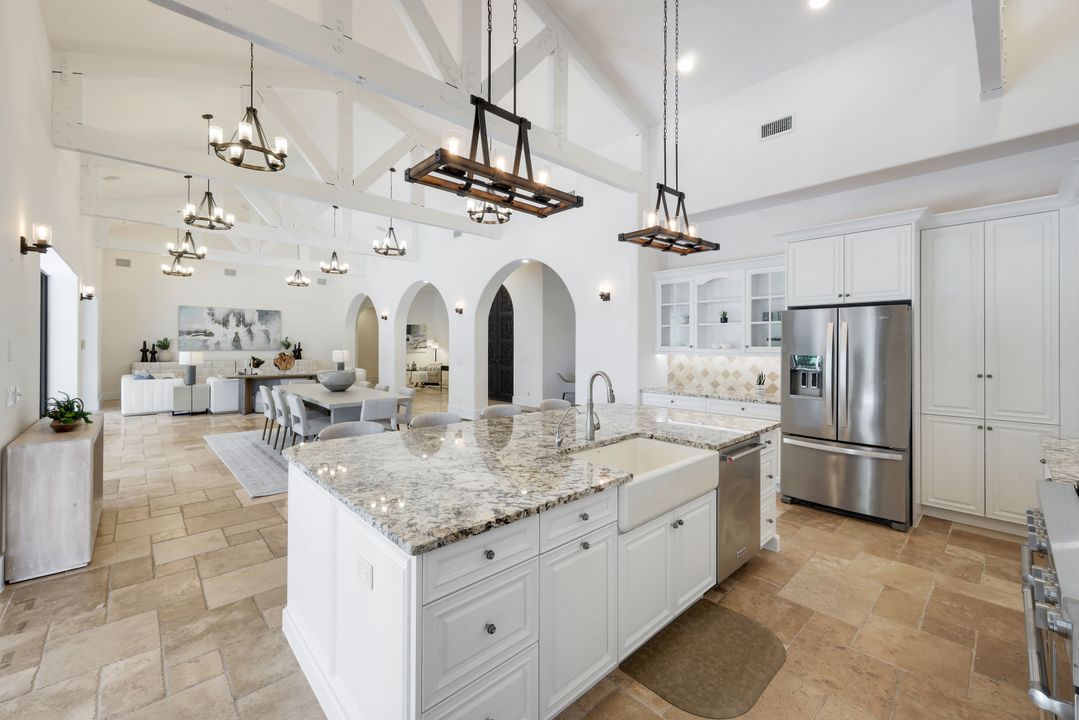 1400 Forrest Ct, Marco Island, FL 34145