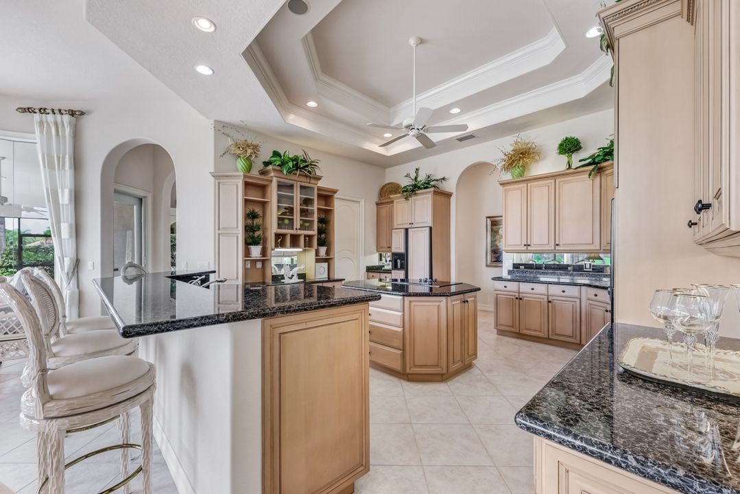 2988 St Barnabas Ct, Naples, FL 34105