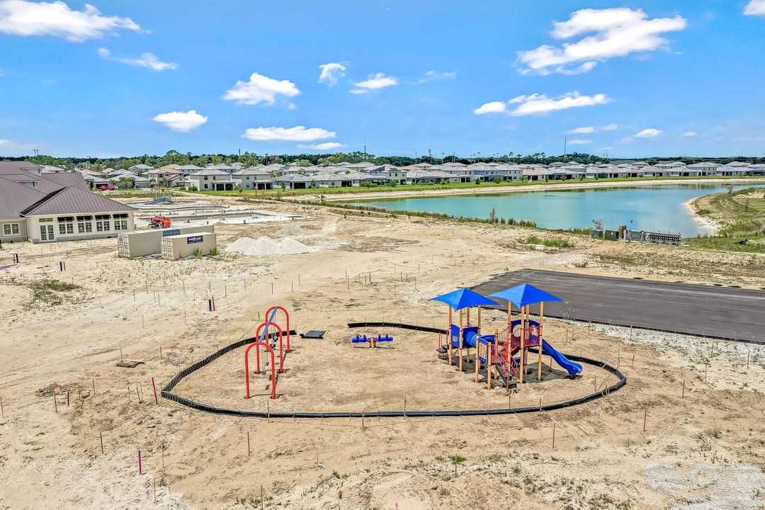 13911 Hunter Oak Dr, Fort Myers, FL 33913