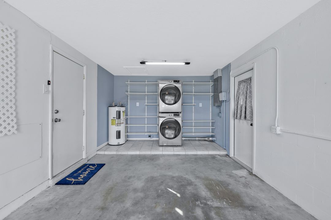 166 Cambridge Dr NW, Port Charlotte, FL 33952