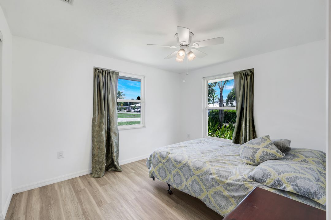11330 Linda Loma Dr, Fort Myers, FL 33908