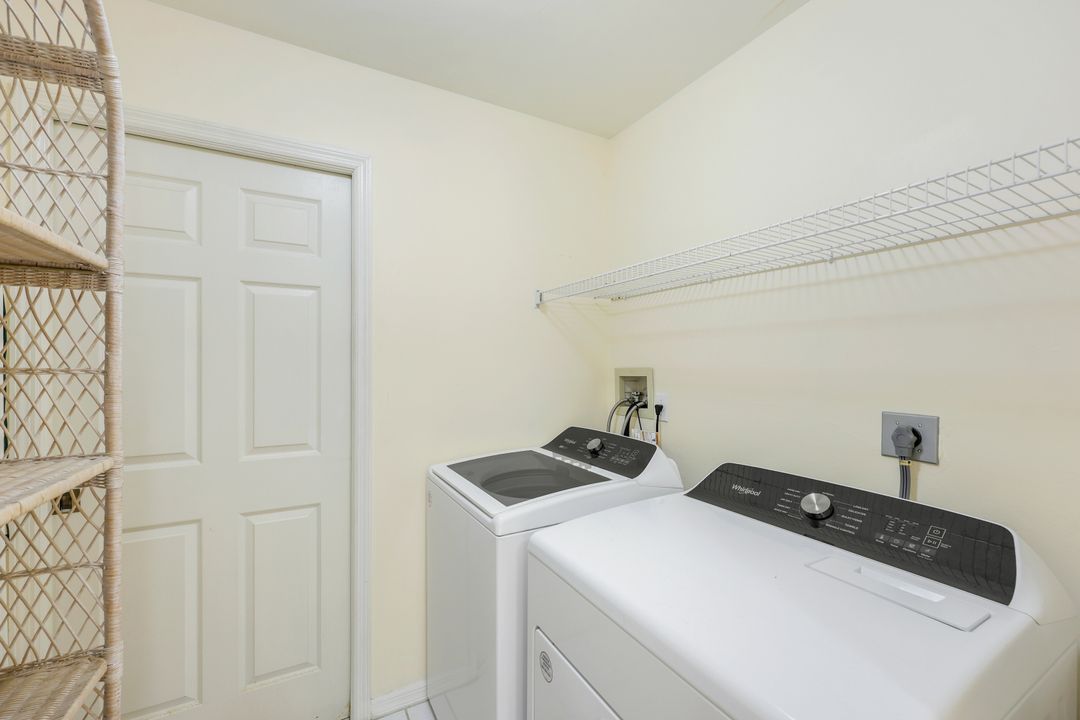 736 Wiggins Lake Dr #201, Naples, FL 34110
