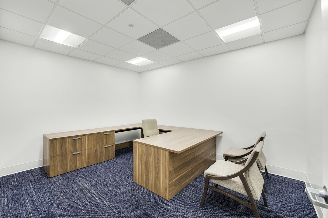 2390 Tamiami Trl N #212, Naples, FL 34103