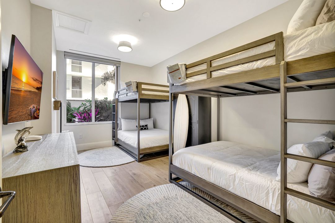 6849 Grenadier Blvd #105, Naples, FL 34108