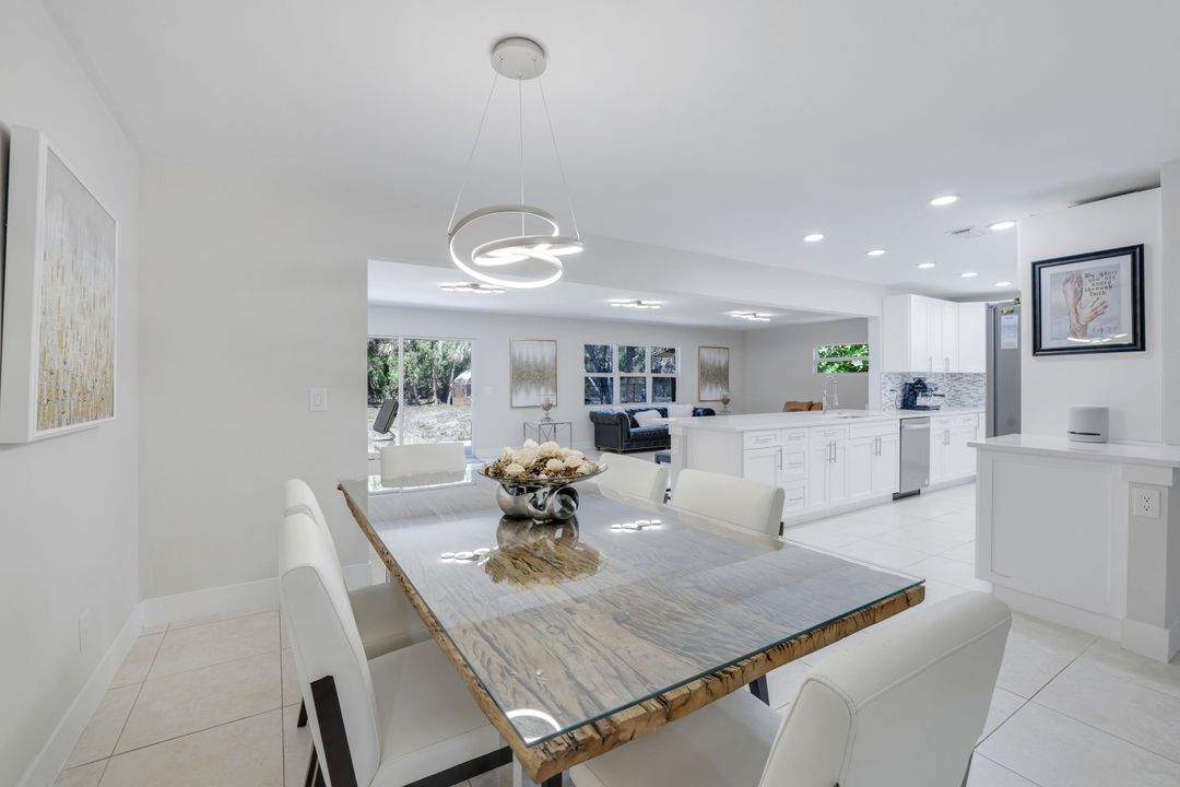 2855 66th St SW, Naples, FL 34105