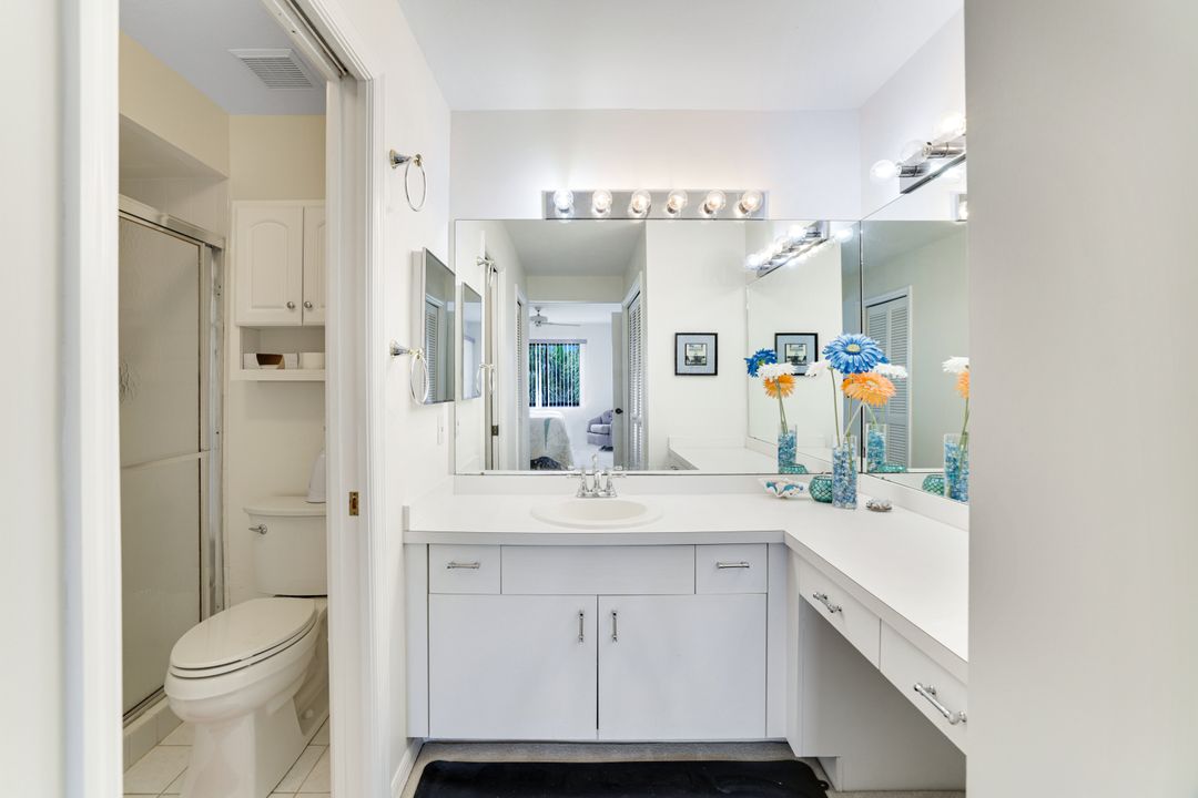 7340 Coventry Ct #827, Naples, FL 34104
