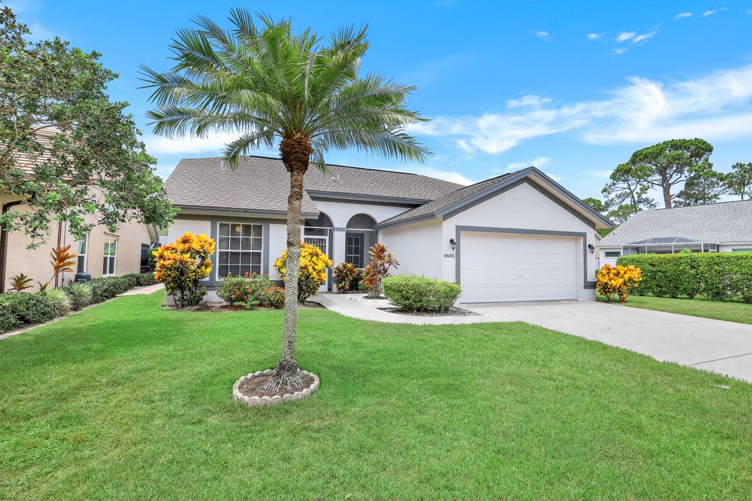 6600 Bishopgate Ln, Naples, FL 34104