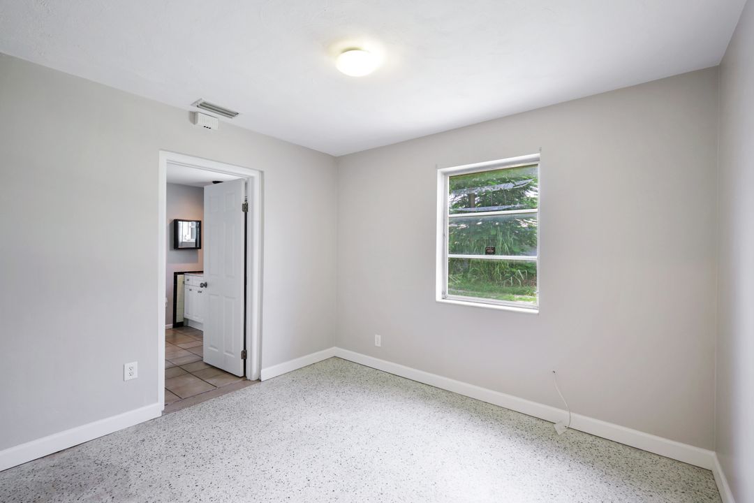 2968 Sunset Rd, Fort Myers, FL 33901