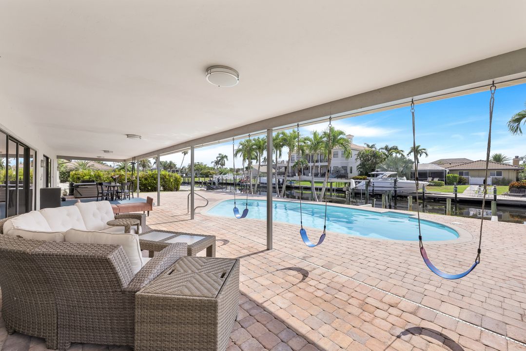 6812 Griffin Blvd, Fort Myers, FL 33908