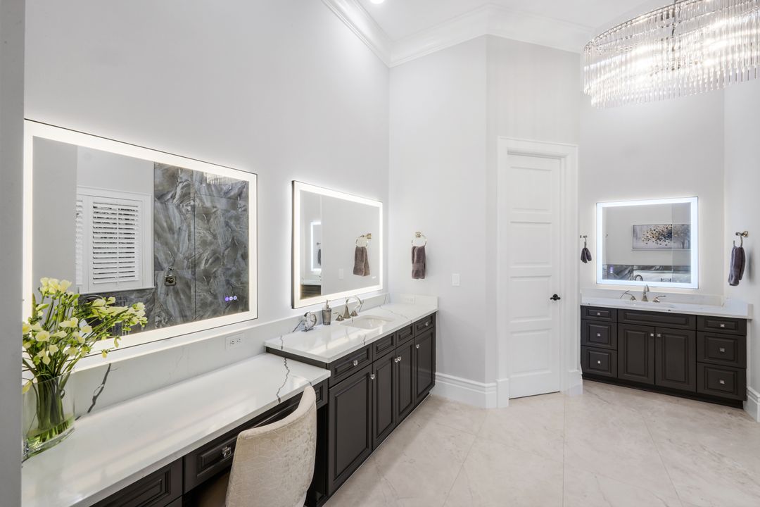 1561 Marsh Wren Ln, Naples, FL 34105