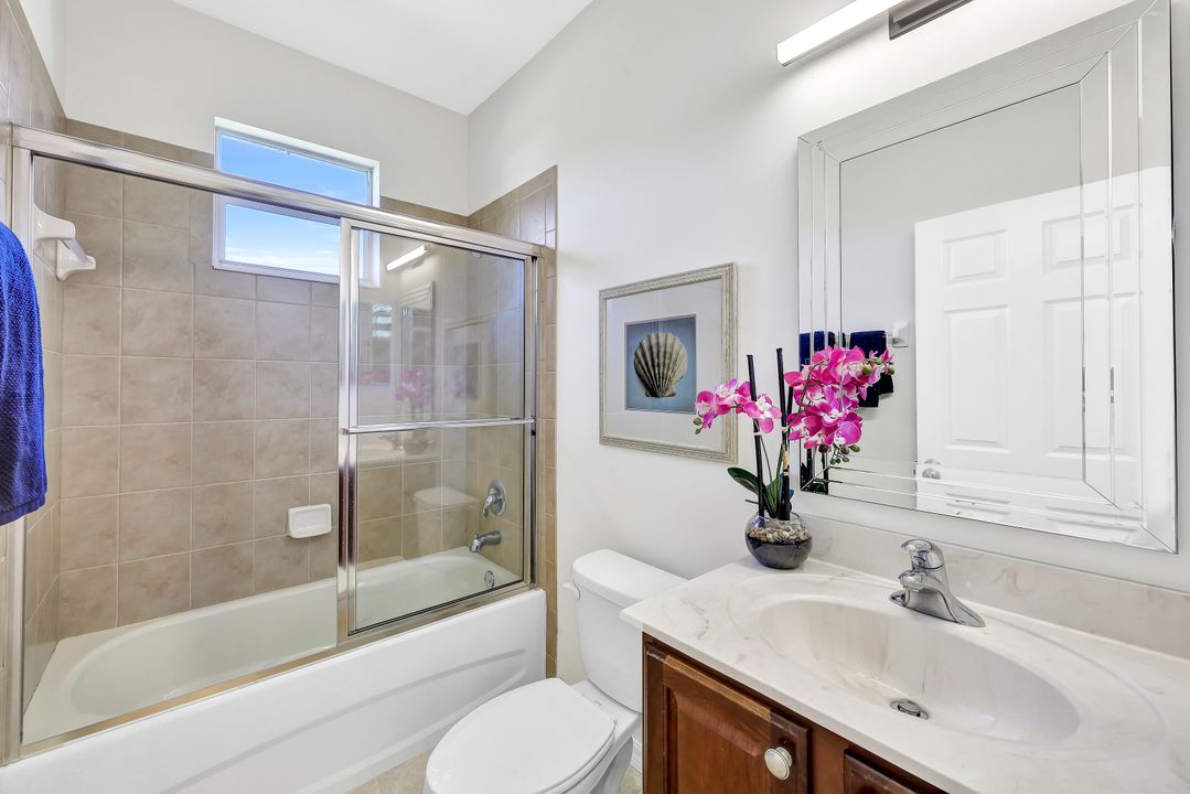 3967 Ruxton Rd, Naples, FL 34116