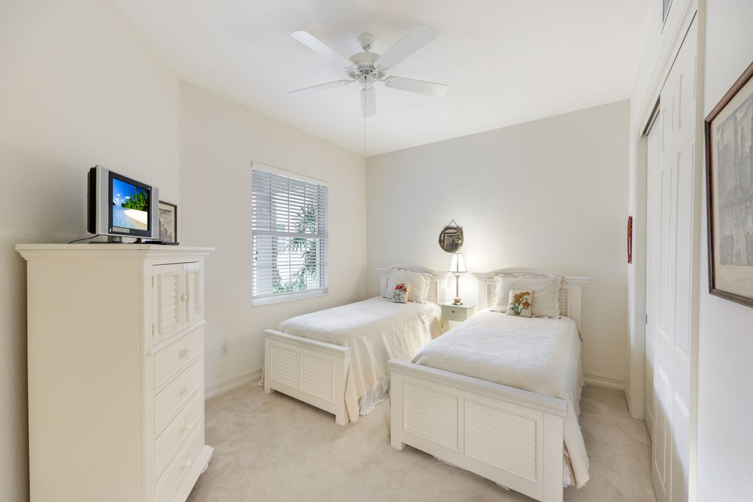 6009 Trophy Dr #802, Naples, FL 34110