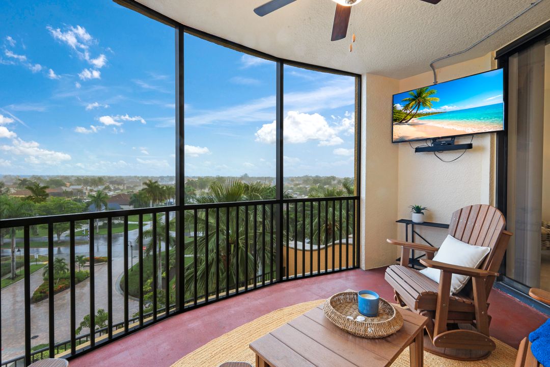 5793 Cape Harbour Dr #613, Cape Coral, FL 33914