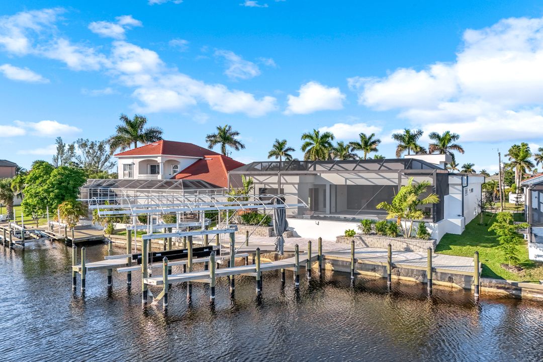 122 SW 58th St, Cape Coral, FL 33914