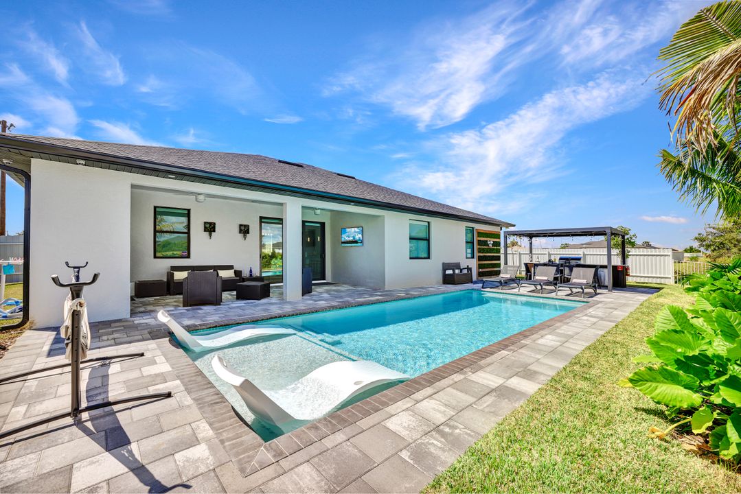 23 NE 8th Terrace, Cape Coral, FL 33909