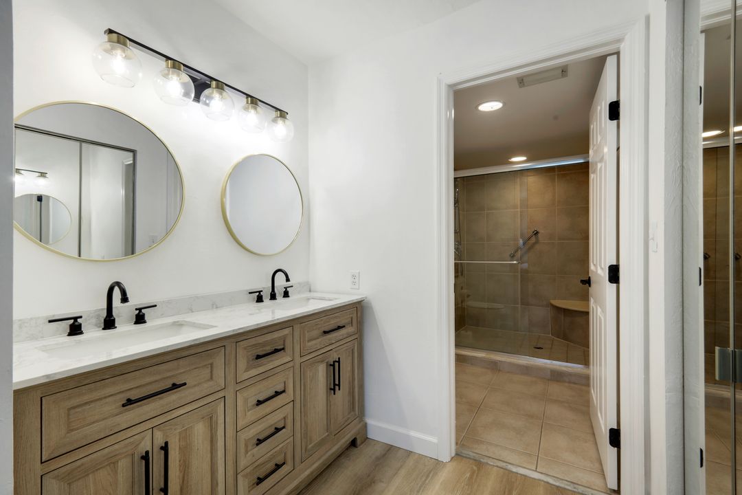 15171 Cedarwood Ln #3105, Naples, FL 34110
