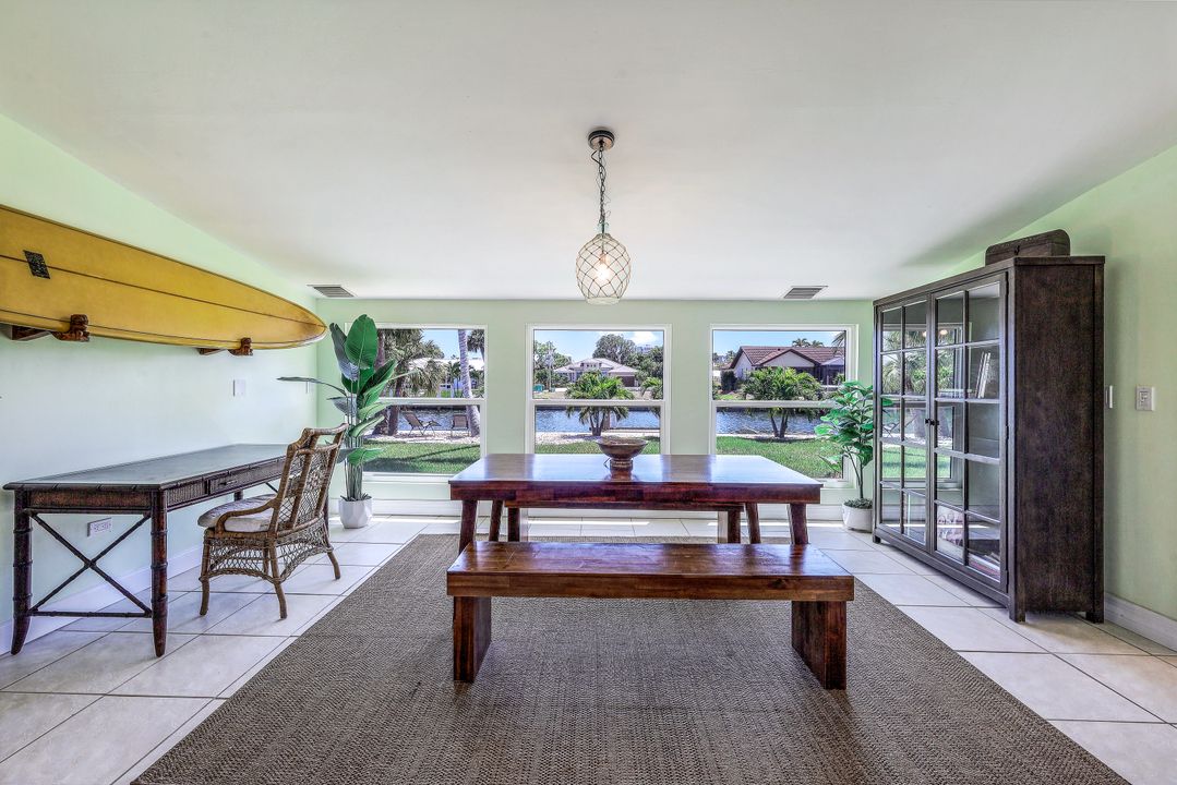 811 Wintergreen Ct, Marco Island, FL 34145