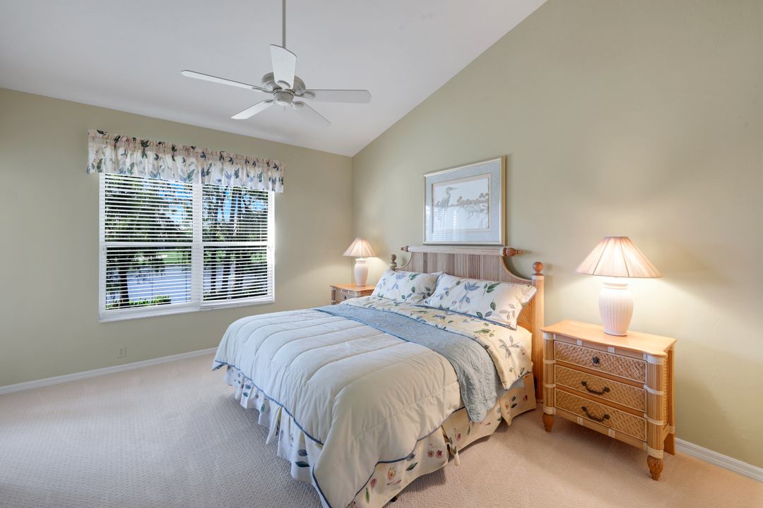 8470 Danbury Blvd #201, Naples, FL 34120