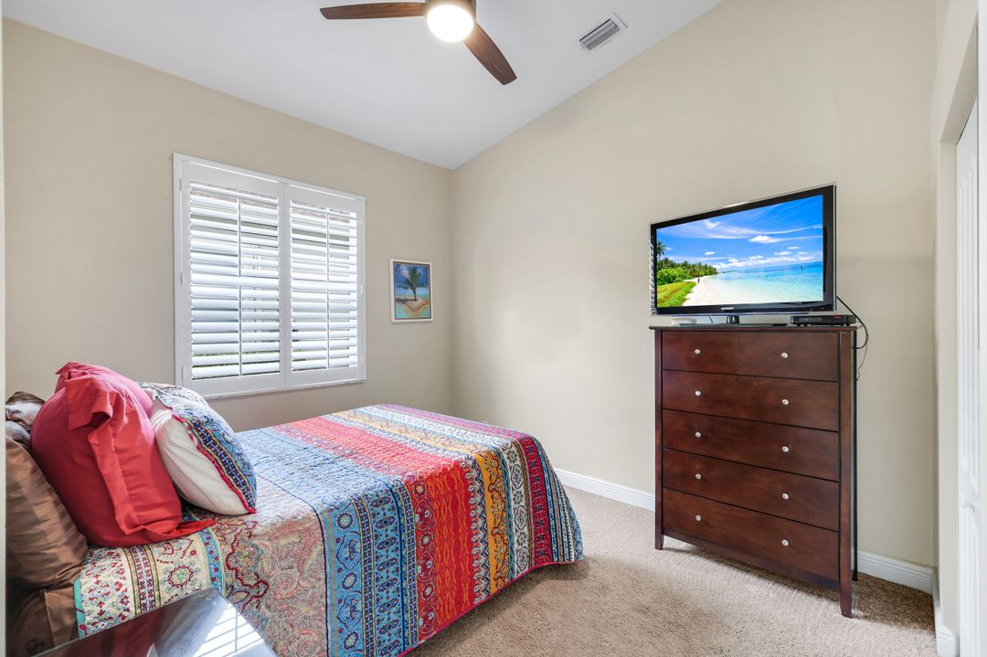8683 Ibis Cove Cir, Naples, FL 34119