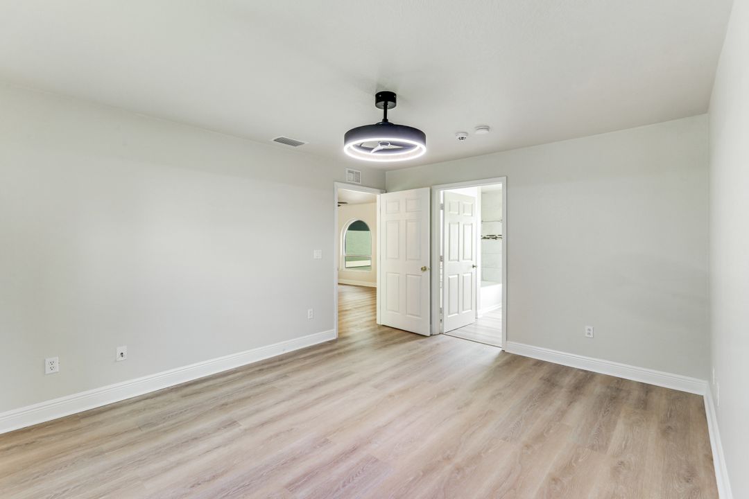 5201 4th St W, Lehigh Acres, FL 33971