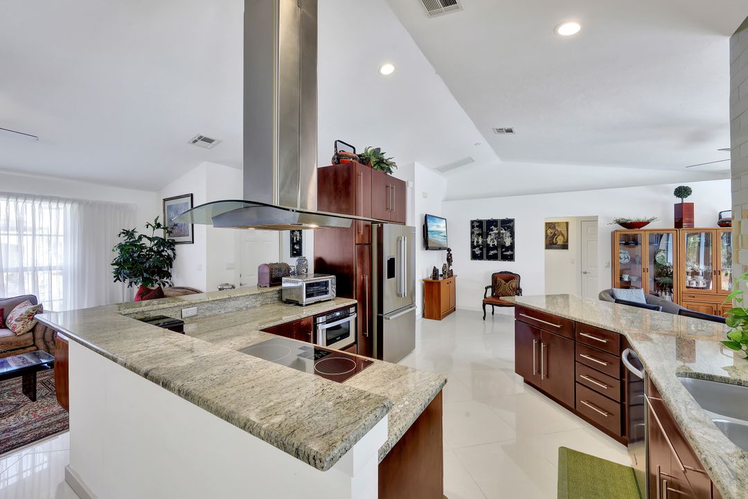 1057 Fieldstone Dr, Marco Island, FL 34145