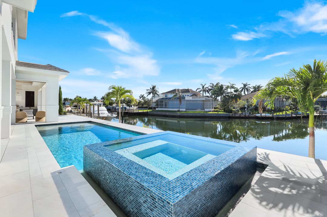 713 Nautilus Ct, Marco Island, FL 34145