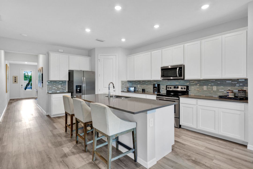 16216 Palmetto St, Punta Gorda, FL 33982