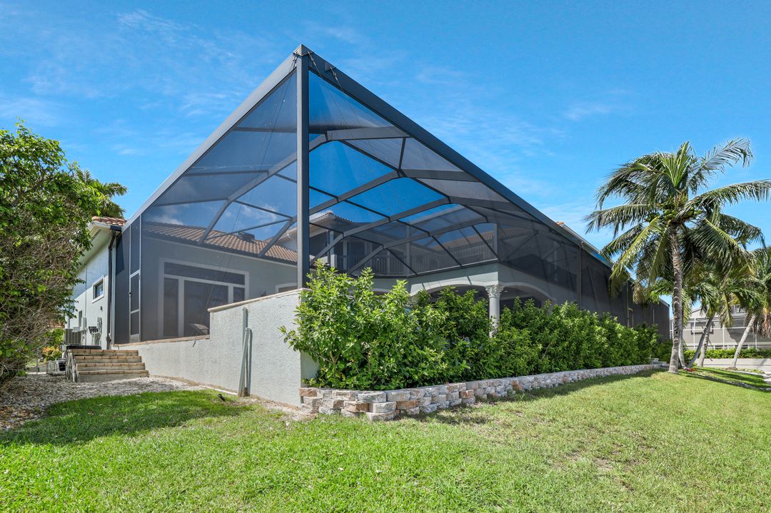541 Taylor Ct, Marco Island, FL 34145