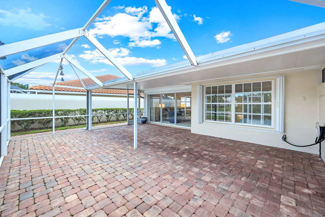 3093 Futuna Ln, Naples, FL 34119