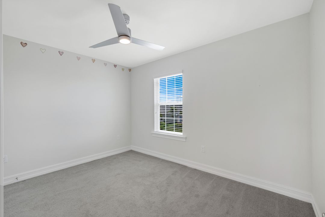 421 Coral Reef Pl, Cape Coral, FL 33993