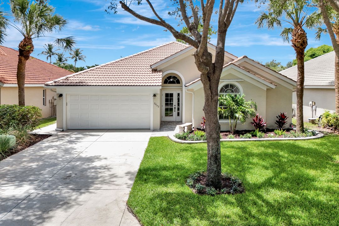 7052 Timberland Cir, Naples, FL 34109