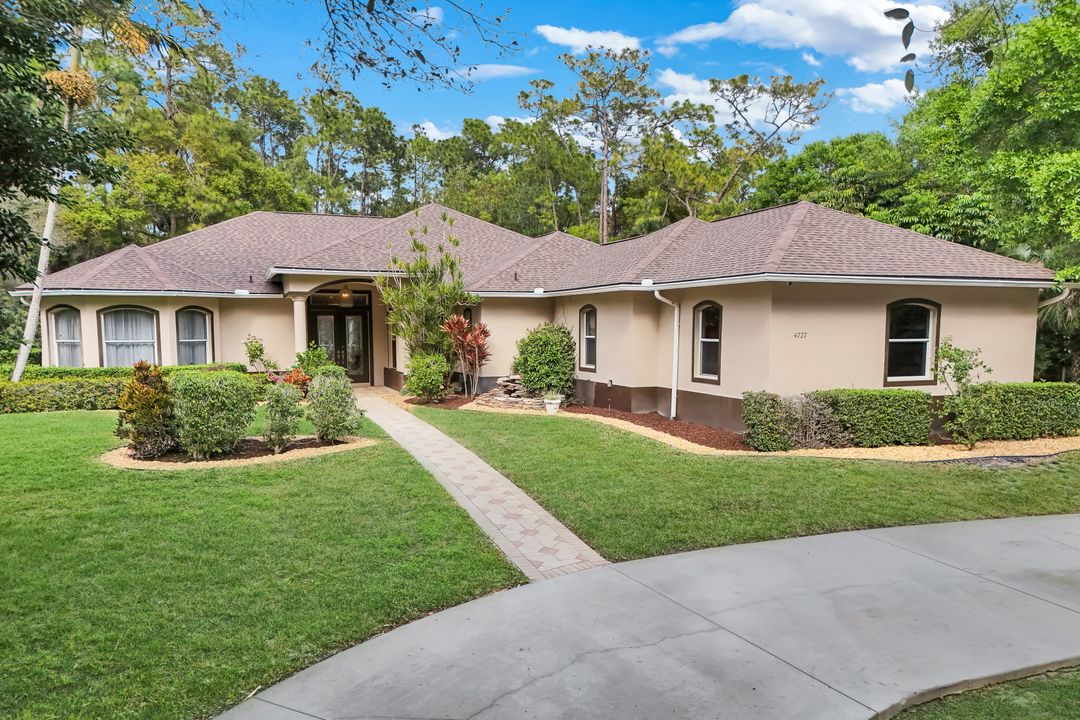 4727 7th Ave SW, Naples, FL 34119