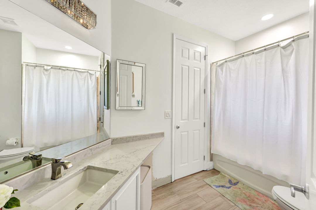8910 Paseo De Valencia St, Fort Myers, FL 33908