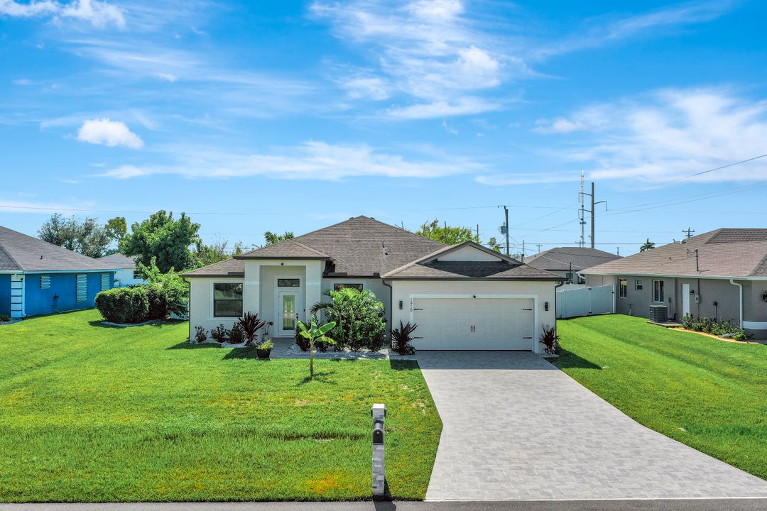 1918 SW 30th St, Cape Coral, FL 33914