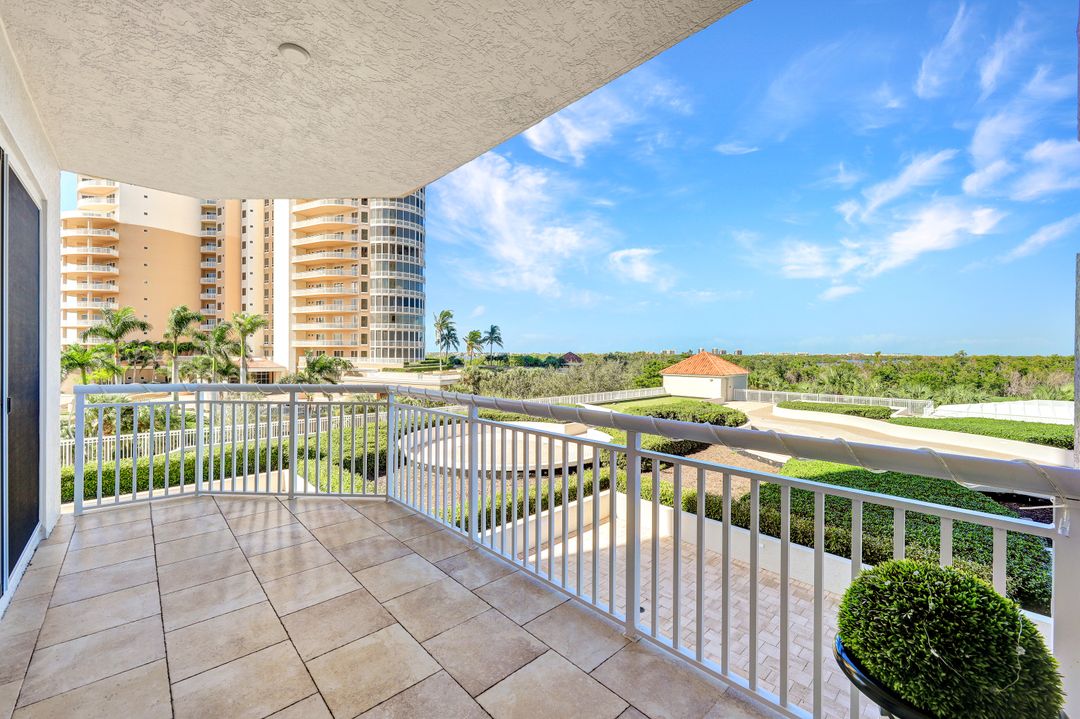 4951 Bonita Bay Blvd #401, Bonita Springs, FL 34134