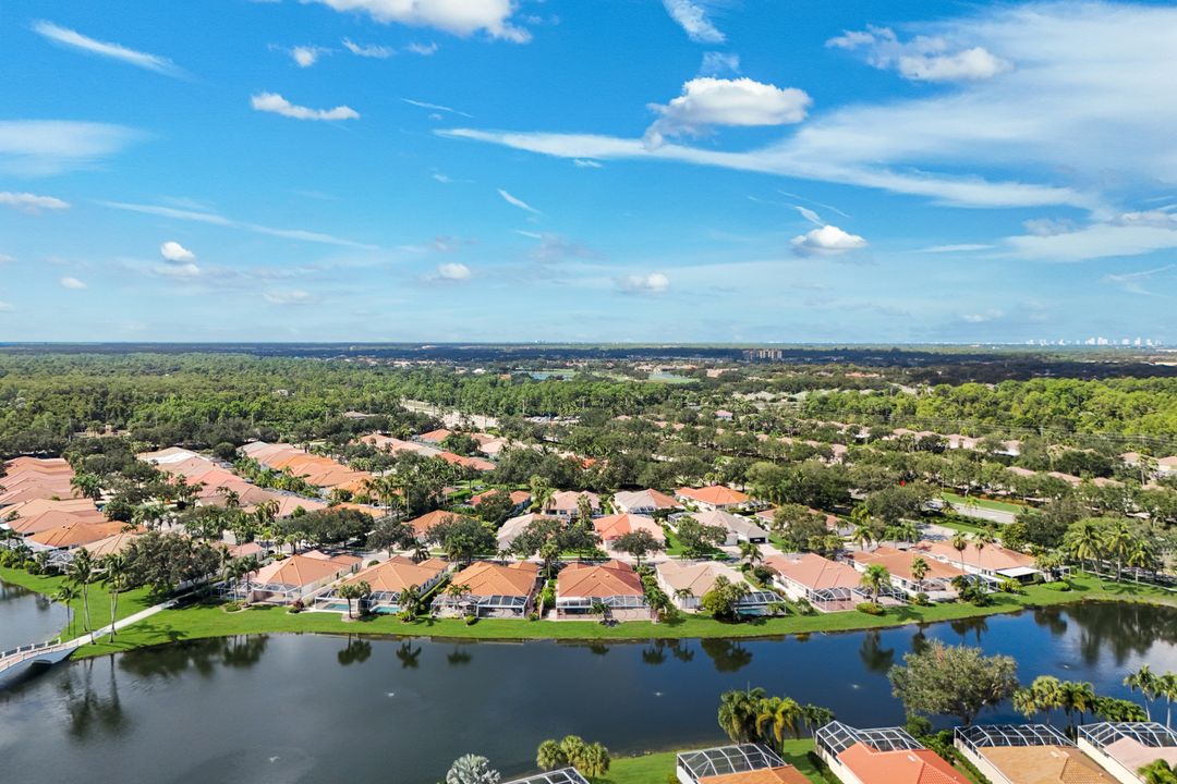 5808 Drummond Way, Naples, FL 34119