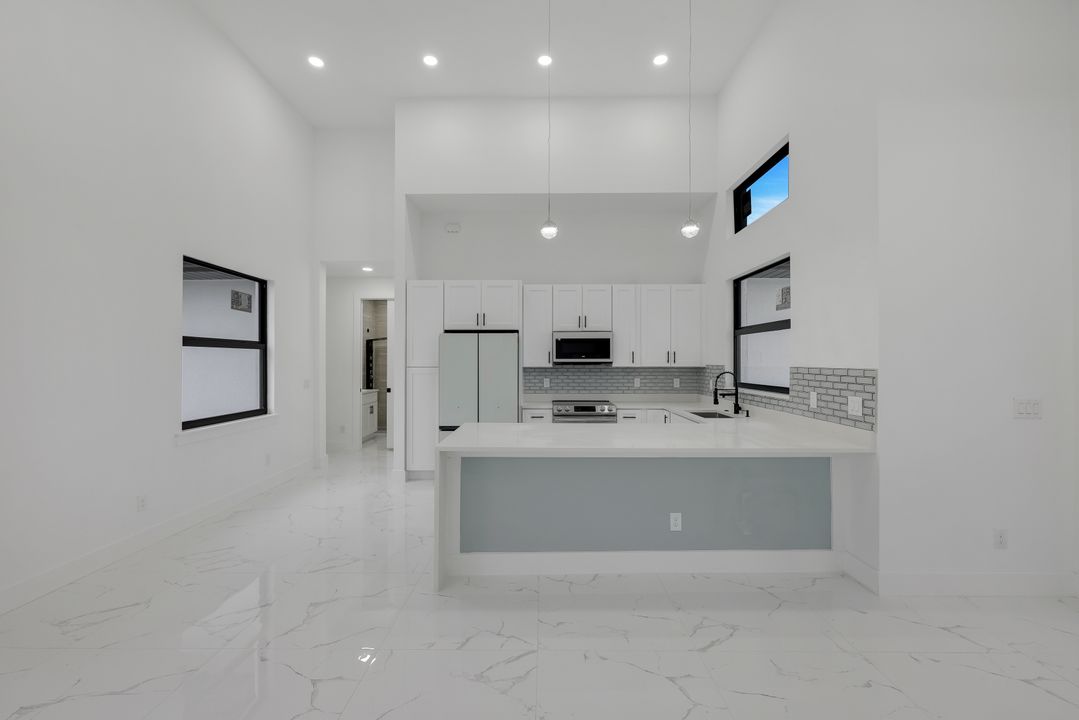 4321 NW 32nd St, Cape Coral, FL 33993