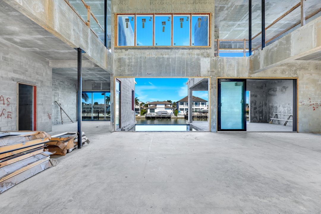 415 Seabee Ave, Naples, FL 34108