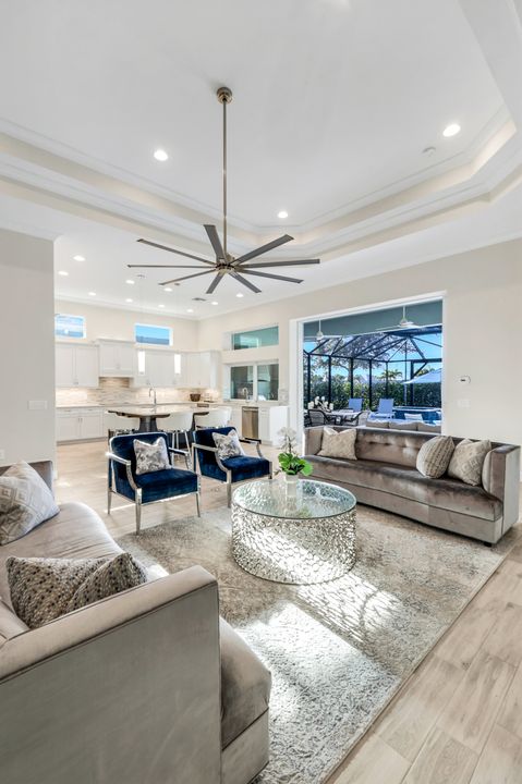 5715 Clarendon Dr, Naples, FL 34113