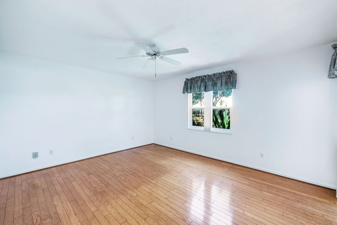 1530 Imperial Golf Course Blvd #312, Naples, FL 34110